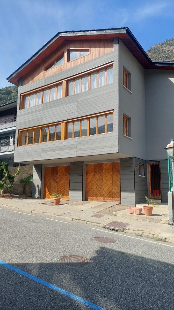 Fachada después de la renovación